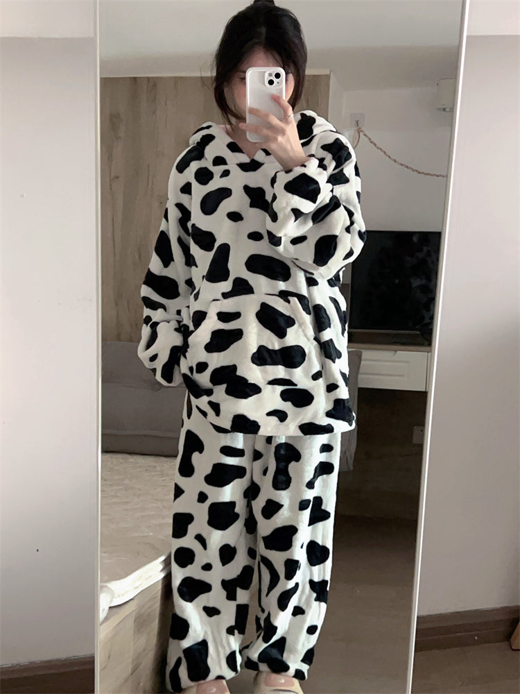 Cute Cow Pajama Set UB99372