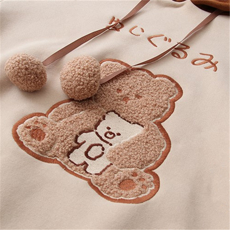 CUTE BEAR EMBROIDERY PLUS VELVET HOODIE UB3132